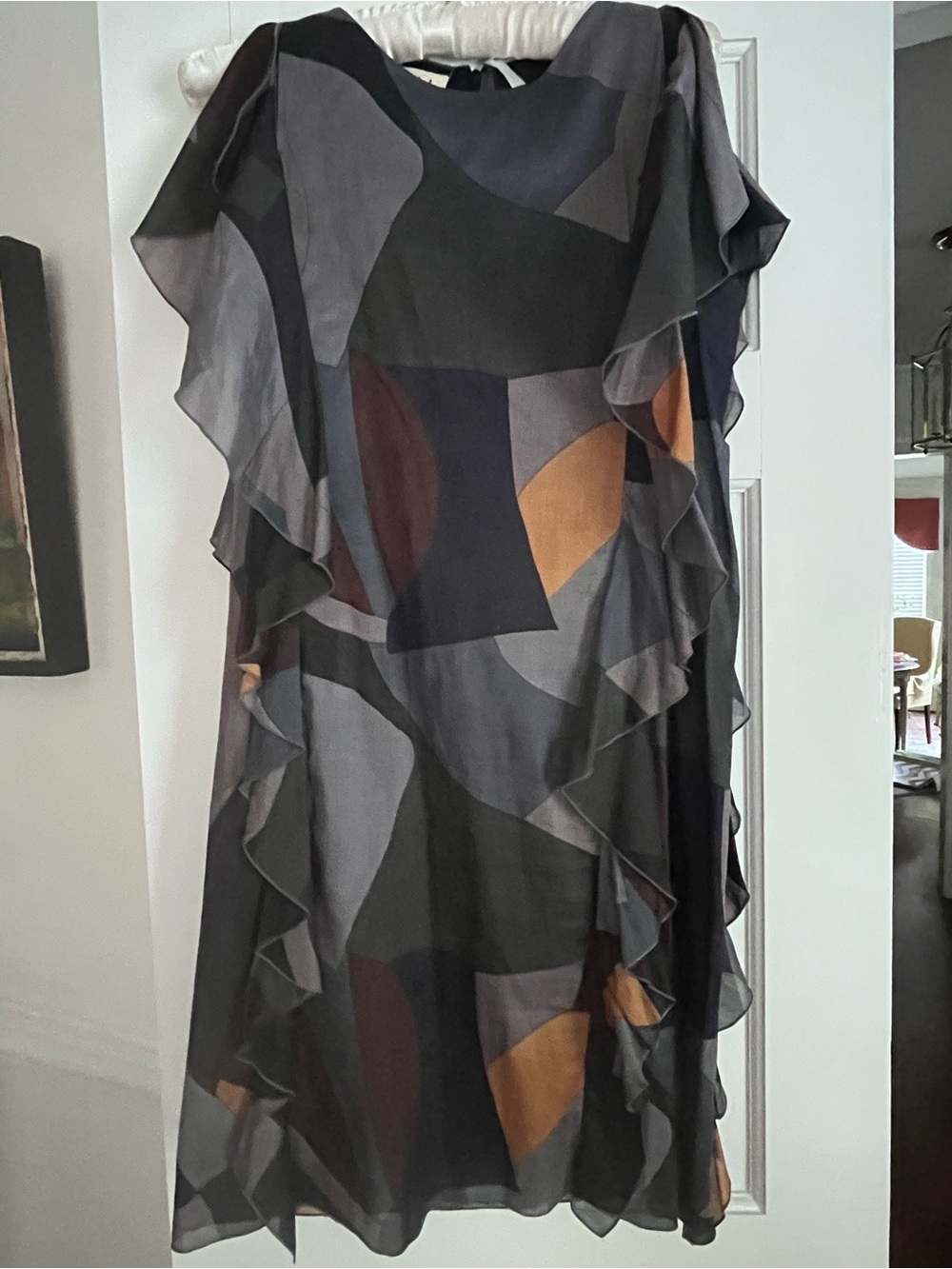 Women's Abstract Print Ruffle Midi Dress - Black & Gray